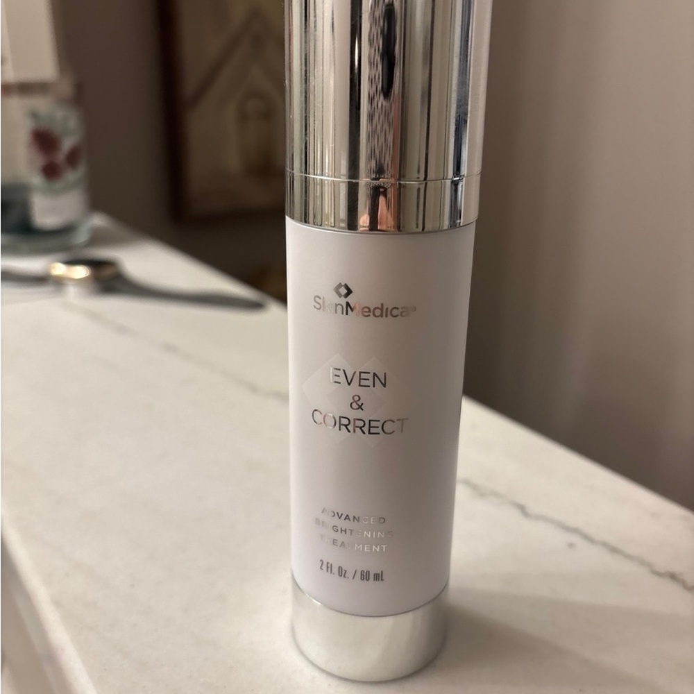 SkinMedica Even & Correct Treatment in White and Silver